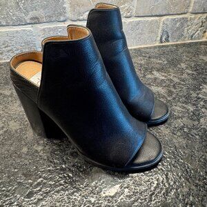 Dolce Vita women's Barkar Ankle boot size 6.5